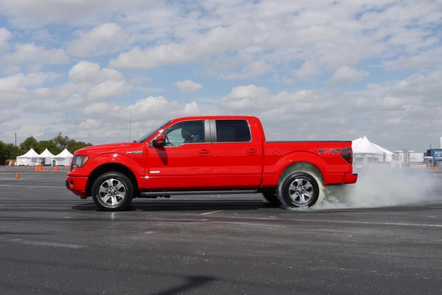  Ford F-150 EcoBoost 2011 года  (фото 6 из 12)